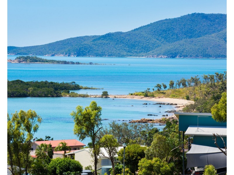 4 Arkhurst Road, Hideaway Bay QLD 4800