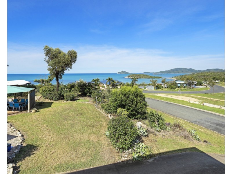 4 Arkhurst Road, Hideaway Bay QLD 4800