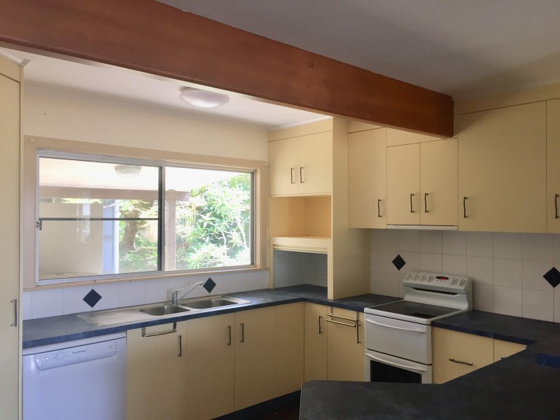 12 O’Hanlon Crescent, Mount Julian QLD 4800