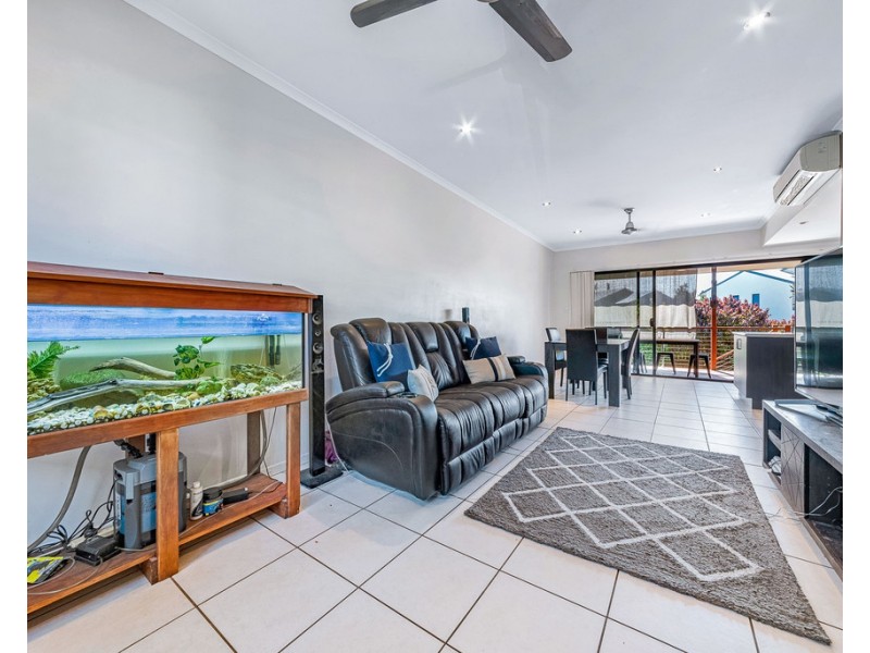2/25 Abell Road, Cannonvale QLD 4802