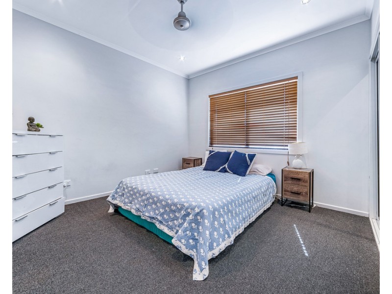 2/25 Abell Road, Cannonvale QLD 4802
