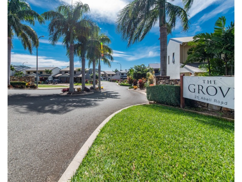 2/25 Abell Road, Cannonvale QLD 4802