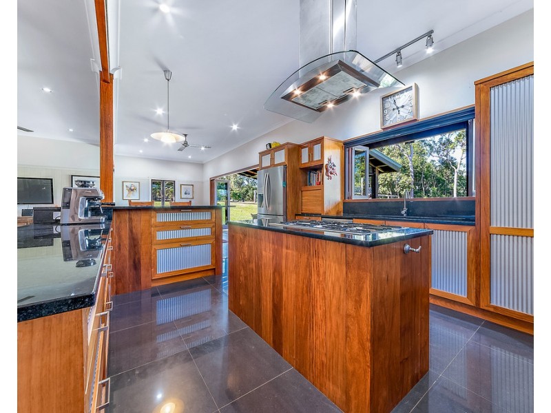 811 Gregory Cannon Valley Road, Strathdickie QLD 4800