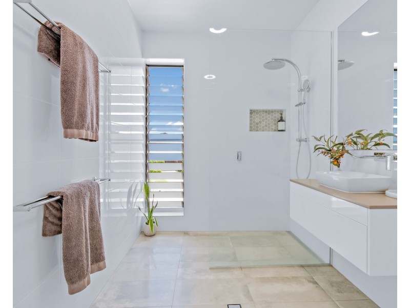 17 The Cove, Airlie Beach QLD 4802