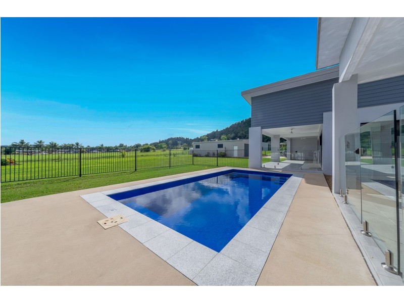 65 Honeyeater Crescent, Cannonvale QLD 4802