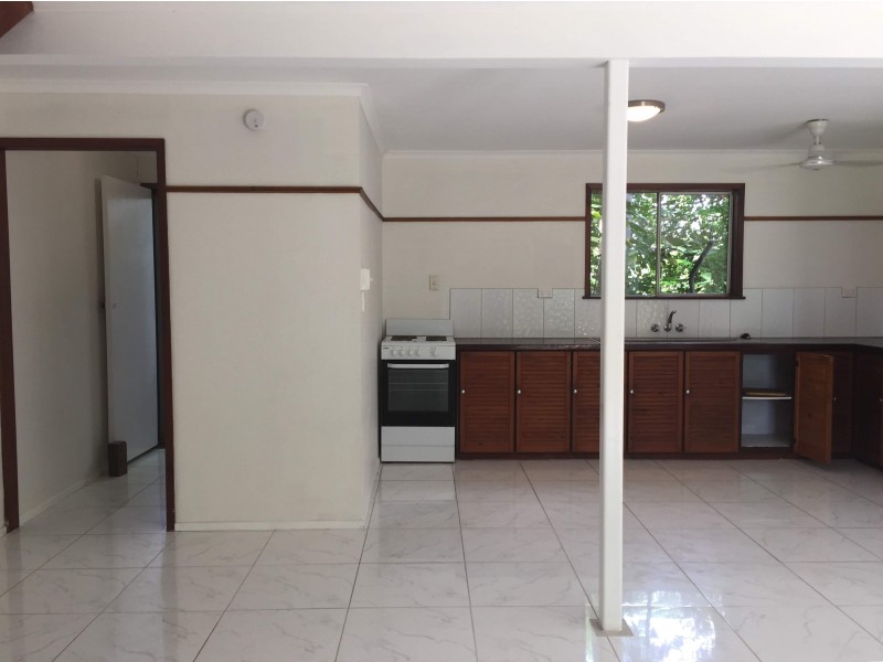 1/146 Shute Harbour Road, Cannonvale QLD 4802