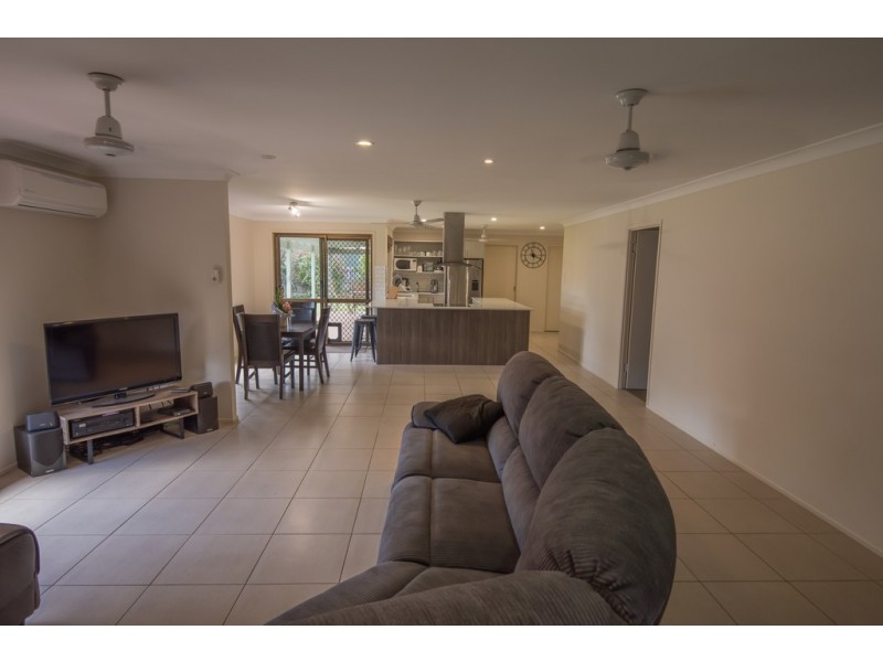 3 Arundel Court, Cannonvale QLD 4802