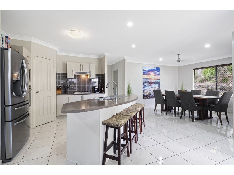 30 Sunset Drive, Jubilee Pocket QLD 4802