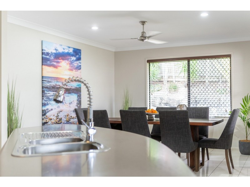 30 Sunset Drive, Jubilee Pocket QLD 4802