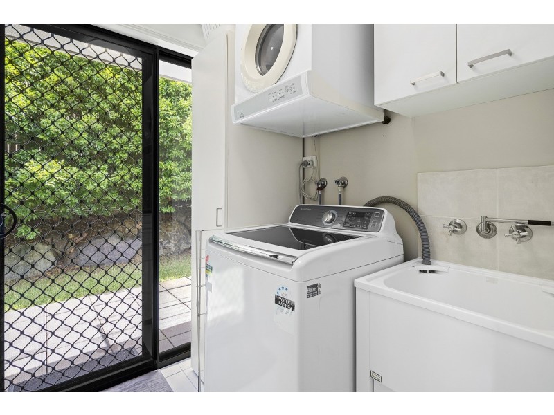 30 Sunset Drive, Jubilee Pocket QLD 4802