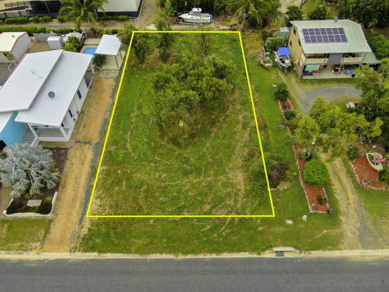61 Gloucester Avenue, Hideaway Bay QLD 4800