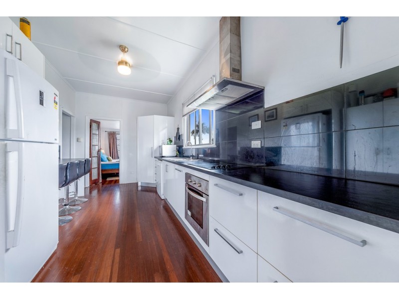 27 Faust Street, Proserpine QLD 4800