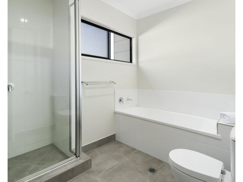 48/20 Altmann Avenue, Cannonvale QLD 4802