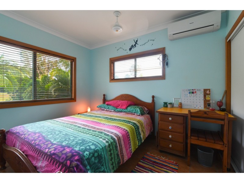 4 Lawson Street, Midge Point QLD 4799