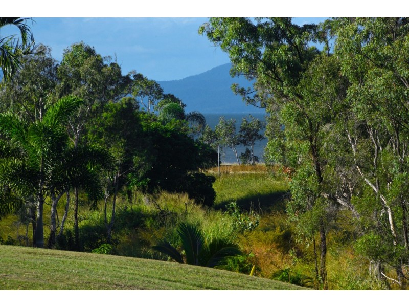 4 Lawson Street, Midge Point QLD 4799