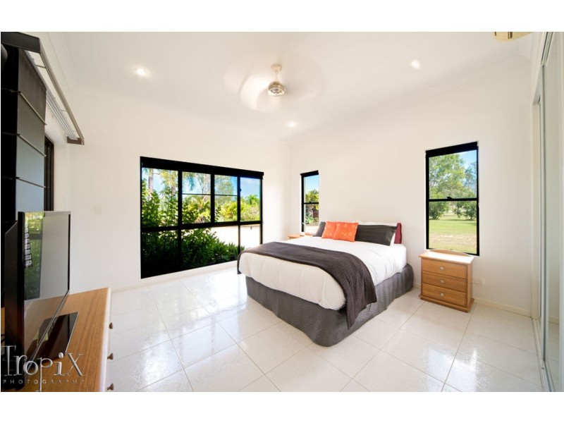 24 – 25/168 Hydeaway Bay Drive, Cape Gloucester QLD 4800