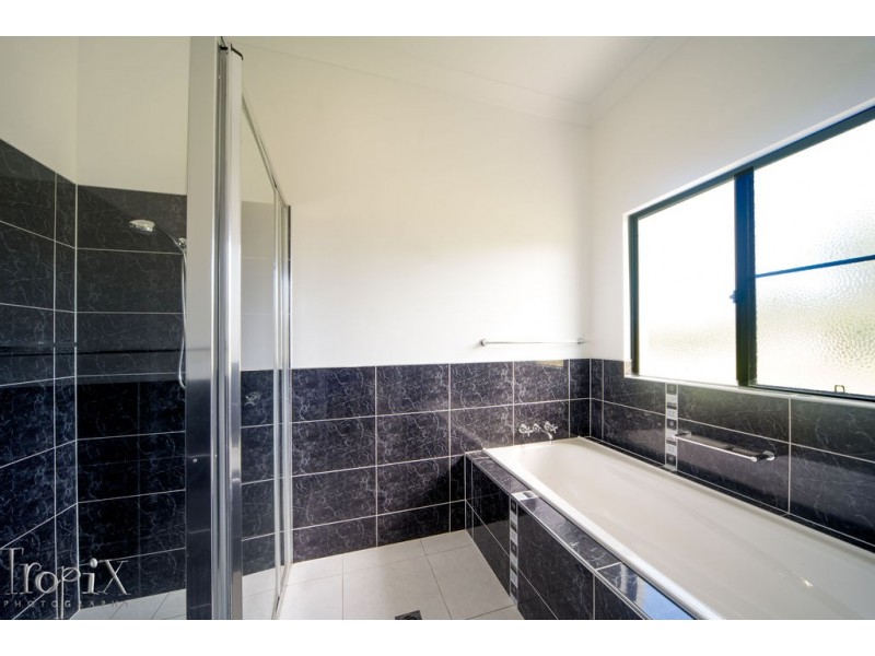 24 – 25/168 Hydeaway Bay Drive, Cape Gloucester QLD 4800
