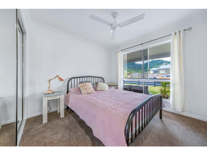29 Stanley Drive, Cannonvale QLD 4802