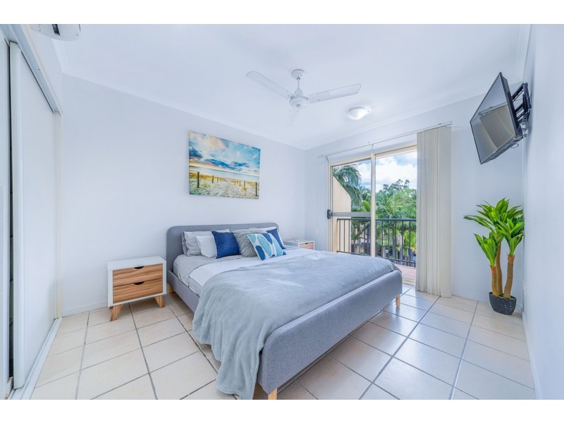 26/24 Beach Road, Cannonvale QLD 4802