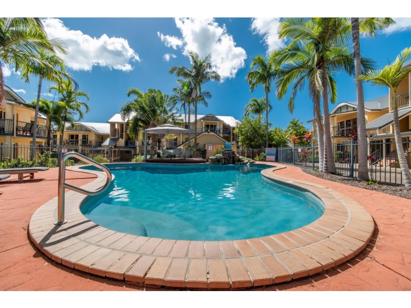 26/24 Beach Road, Cannonvale QLD 4802