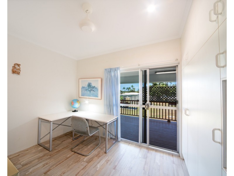 4 Peters Avenue, Midge Point QLD 4799