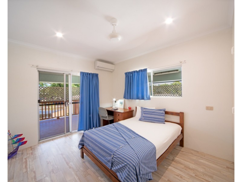 4 Peters Avenue, Midge Point QLD 4799