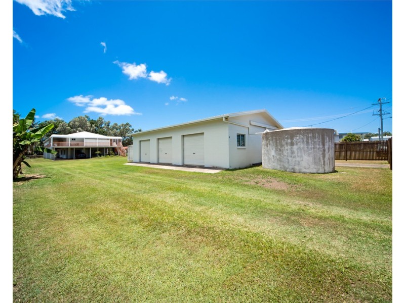 4 Peters Avenue, Midge Point QLD 4799
