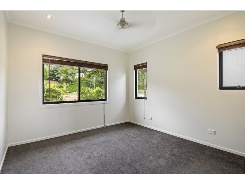 4/25 Abell Road, Cannonvale QLD 4802