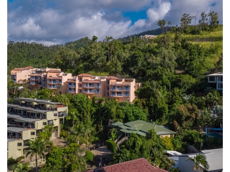 1/2 Nara Avenue, Airlie Beach QLD 4802