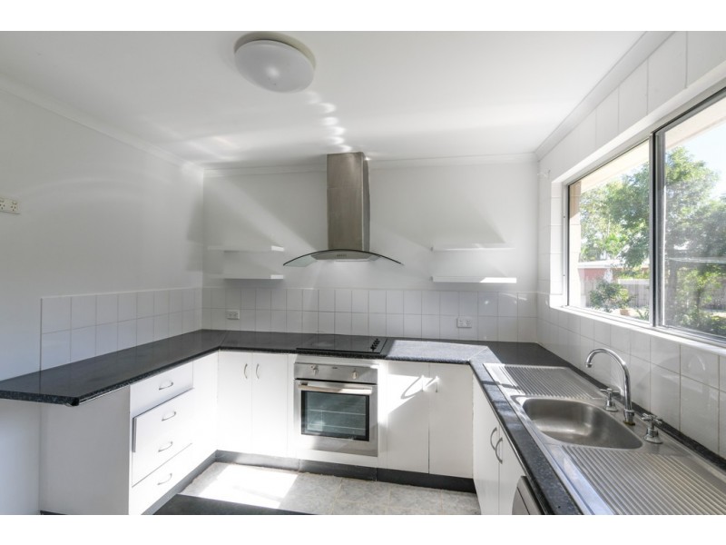 11 Stormvogel Drive, Mandalay QLD 4802