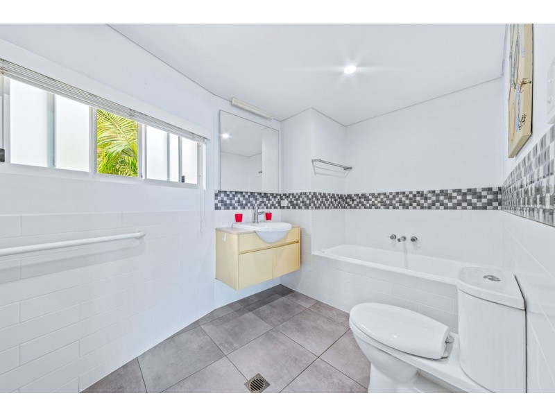 24/26 Raintree Place, Airlie Beach QLD 4802