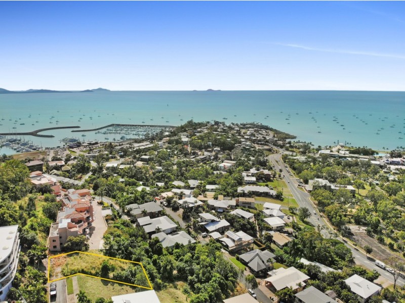 16 Laguna Court, Airlie Beach QLD 4802