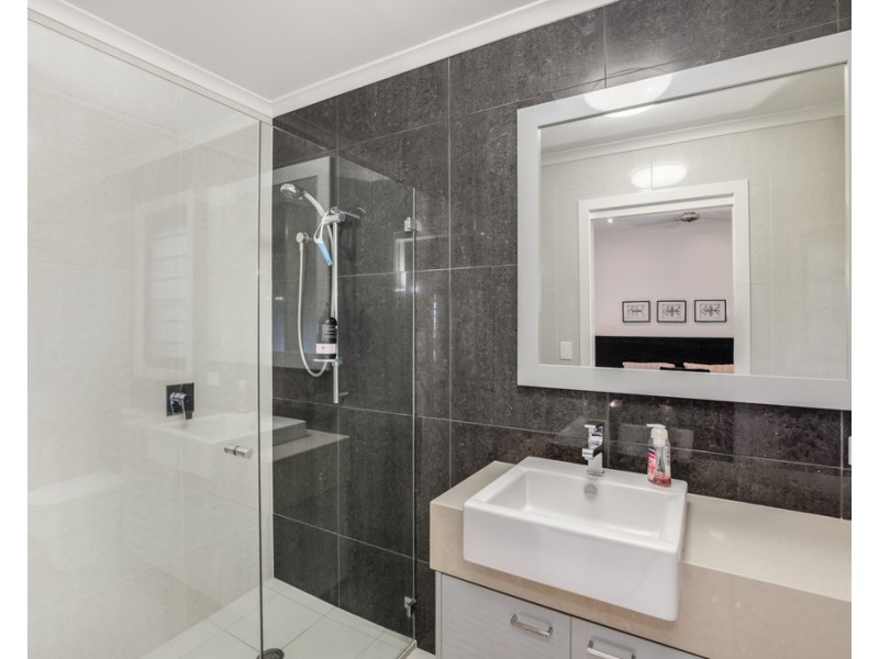 28/12 Air Whitsunday Drive, Flametree QLD 4802