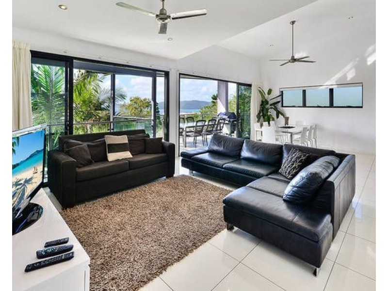 Pinnacles 8/1 Banksia Court, Hamilton Island QLD 4803
