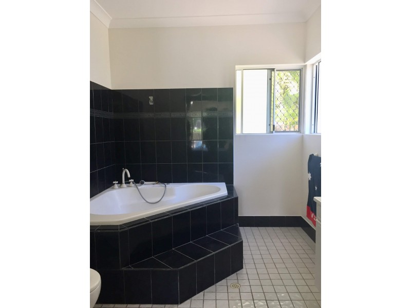 10 Catherine Crescent, Jubilee Pocket QLD 4802