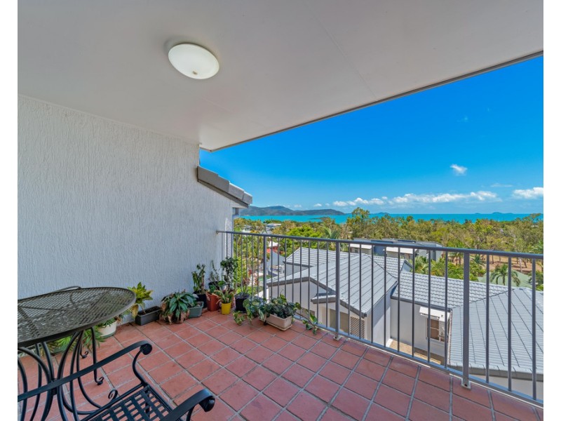 3/12 Eshelby Drive, Cannonvale QLD 4802