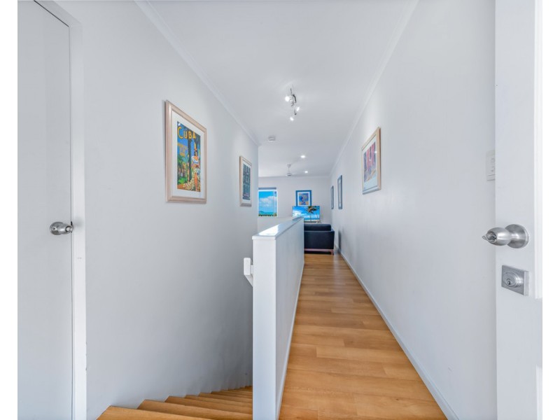 3/12 Eshelby Drive, Cannonvale QLD 4802