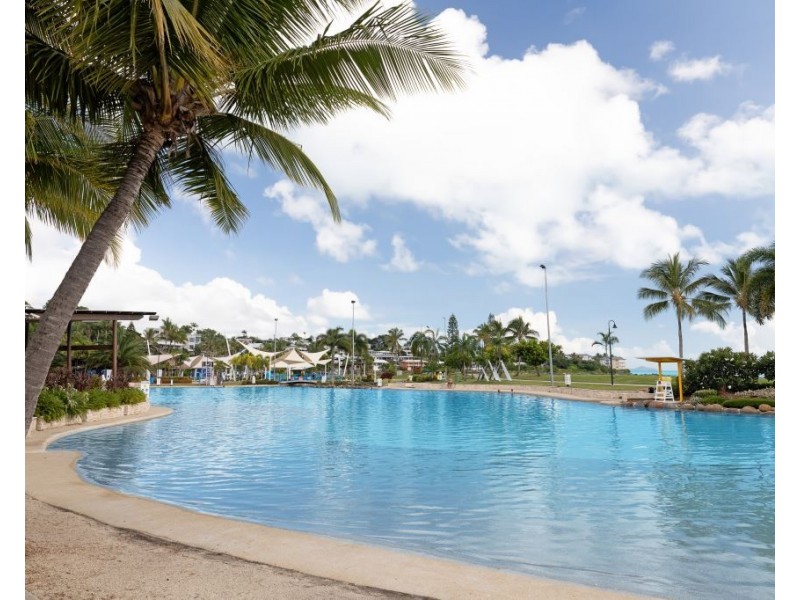 271 Shute Harbour Road, Airlie Beach QLD 4802