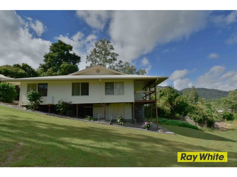 1/15 Macarthur Drive, Cannonvale QLD 4802