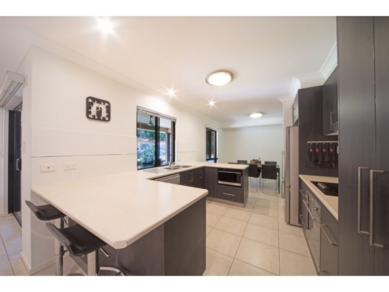 39 Eshelby Drive, Cannonvale QLD 4802