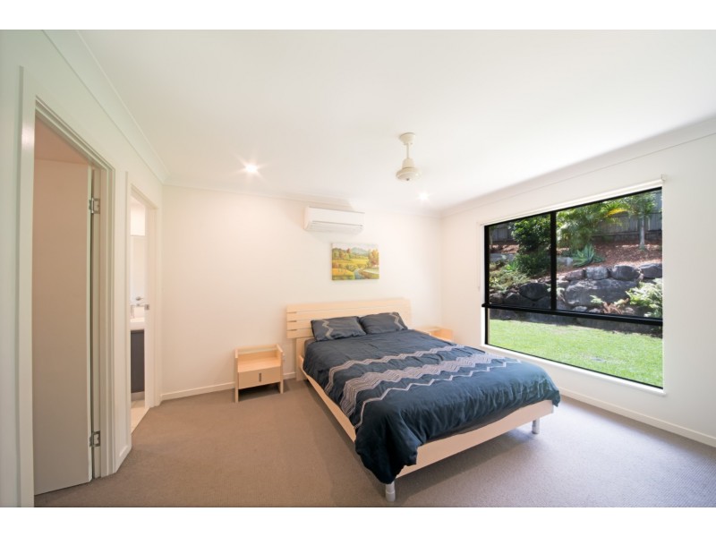39 Eshelby Drive, Cannonvale QLD 4802