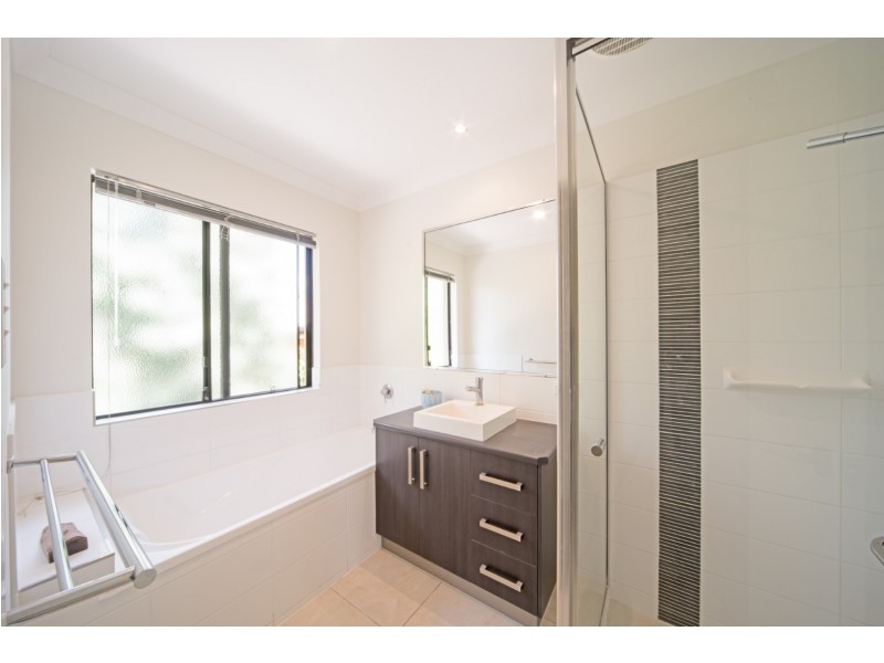 39 Eshelby Drive, Cannonvale QLD 4802