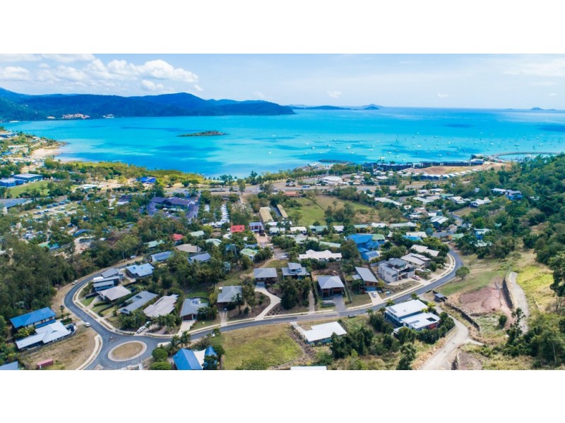 39 Eshelby Drive, Cannonvale QLD 4802