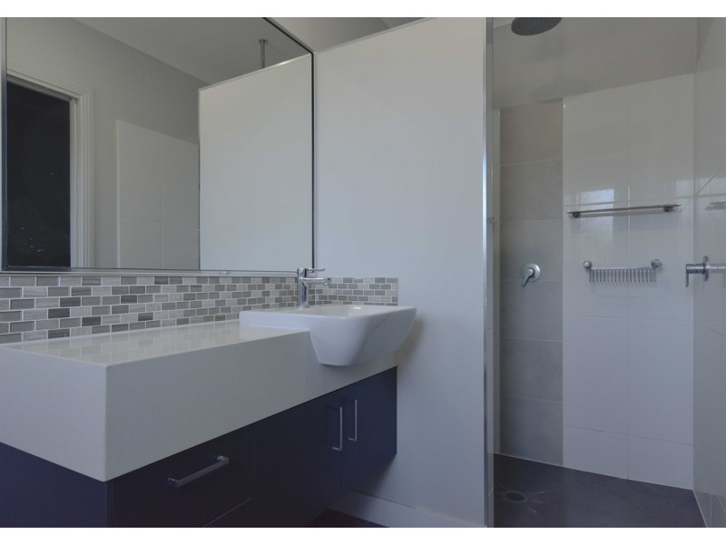 4 Vector Court, Cannonvale QLD 4802