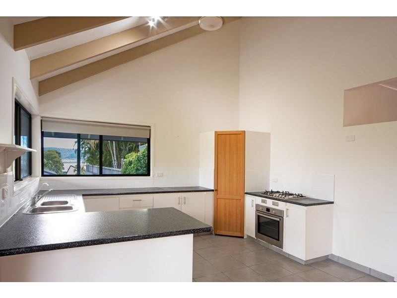 3 Warruga Street, Cannonvale QLD 4802