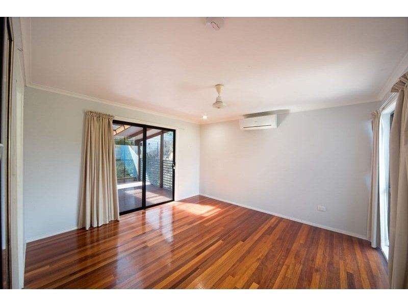 3 Warruga Street, Cannonvale QLD 4802