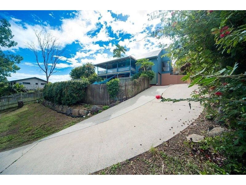 3 Warruga Street, Cannonvale QLD 4802