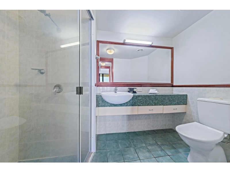21/4 Golden Orchid Drive, Airlie Beach QLD 4802