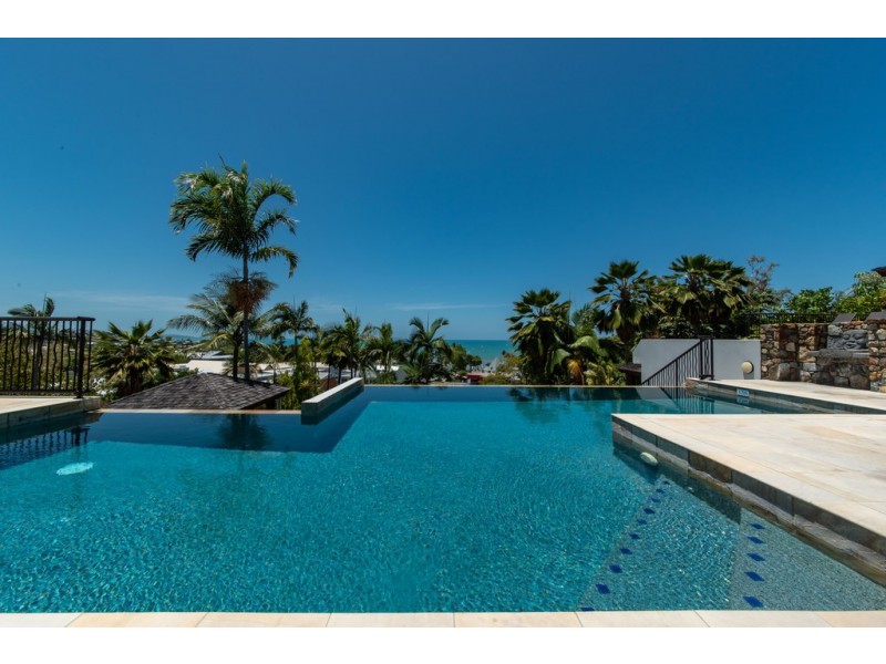 21/4 Golden Orchid Drive, Airlie Beach QLD 4802