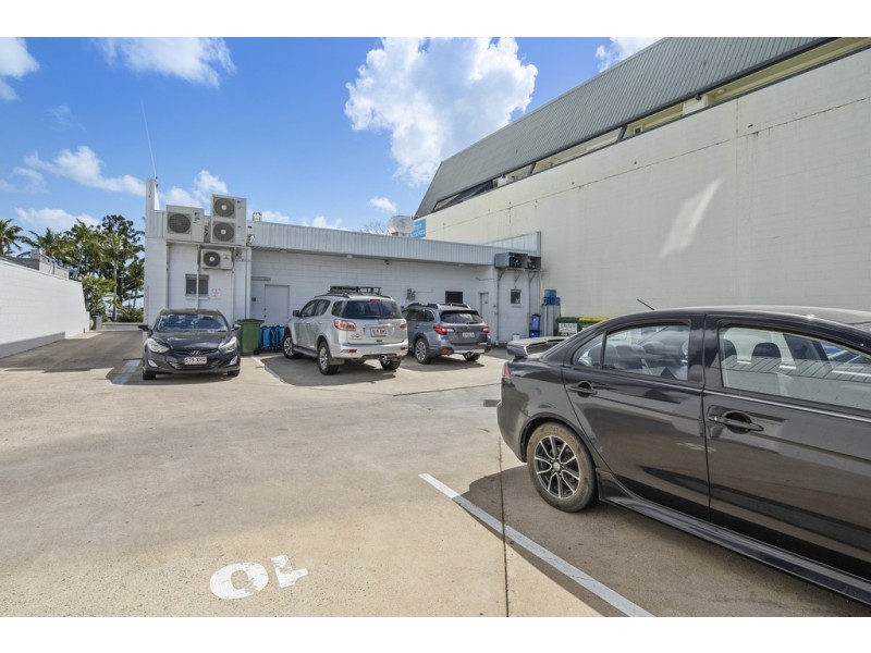 295 Shute Harbour Rd/Airlie Esplanade, Airlie Beach QLD 4802